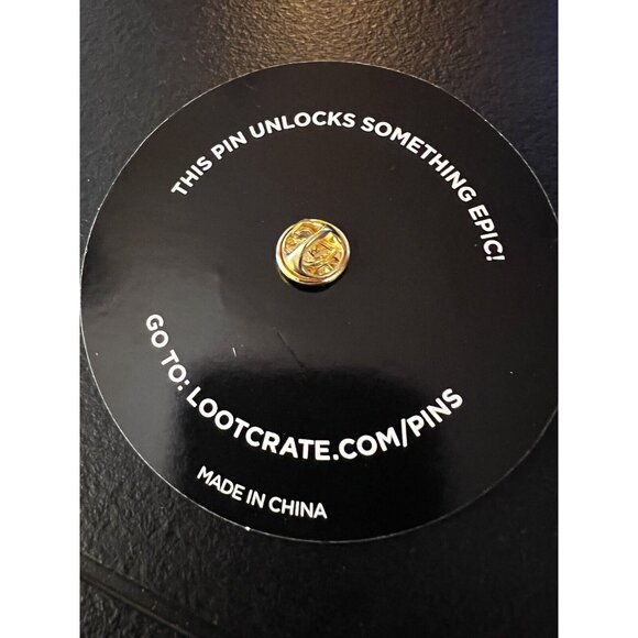 Star Trek Online Lootpins July 2016 Futuristic TM CBS Brooch Pin Collectible NEW - Picture 4 of 6